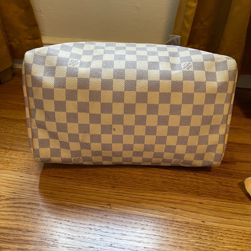 Authentic Louis Vuitton Speedy 30 - Picture 8 of 13